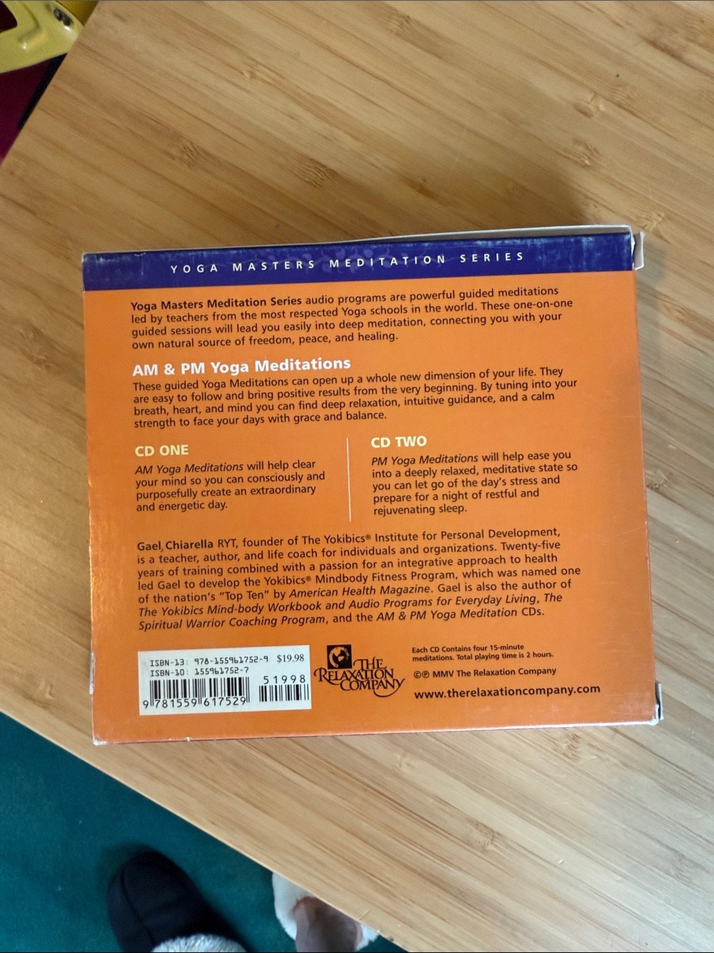 Gael Chiarella AM & PM Yoga Meditations - Orange/Blue - Picture 2 of 2